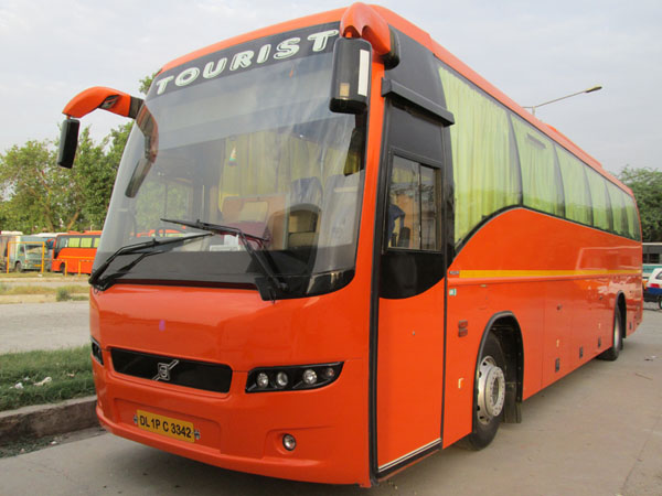 Tempo Traveller, Volvo Bus & Mercedes Benz Bus Rentals Delhi