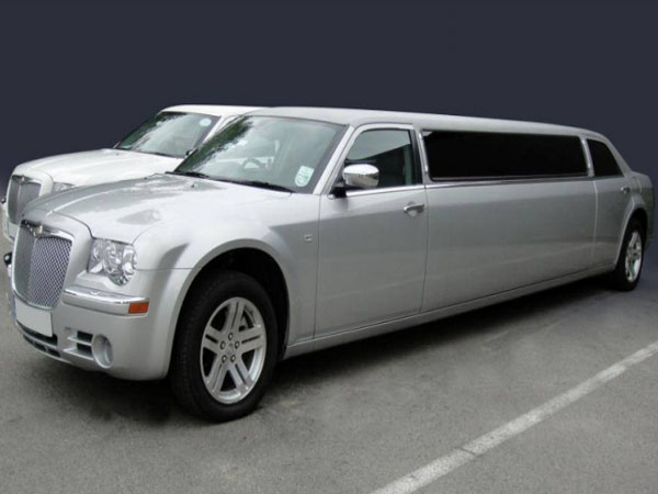 Tempo Traveller, Volvo Bus & Mercedes Benz Bus Rentals Delhi