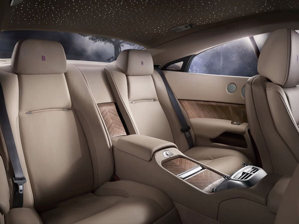 Tempo Traveller, Volvo Bus & Mercedes Benz Bus Rentals Delhi